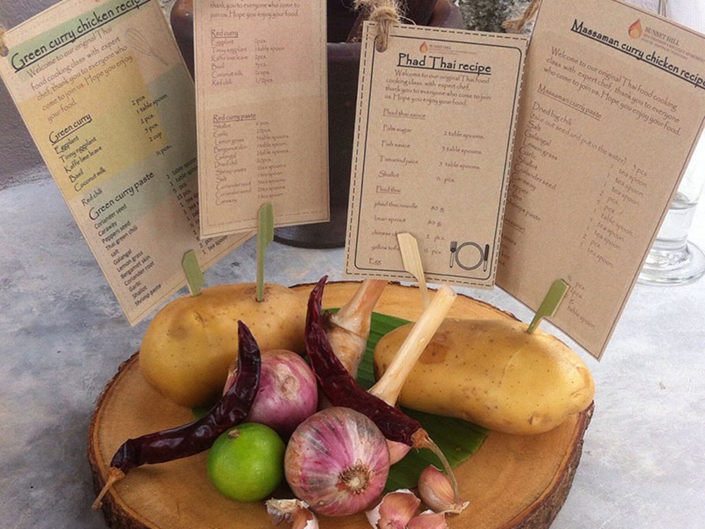 Dining at Sunsethill Resort