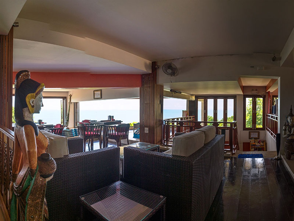 Dining at Sunsethill Resort